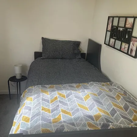 Single Room Near Heathrow Windsor Legoland & Free Parking Onsite Burnham  Esterno foto